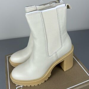 dolce vita Coen H2O Waterproof Lug Sole Leather Chelsea Boot. Size 8.5.